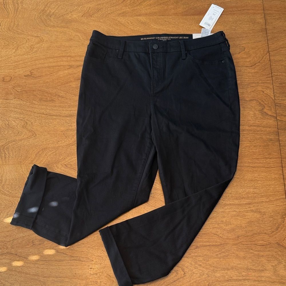 Chico's Girlfriend Straight Leg Jean- Black
